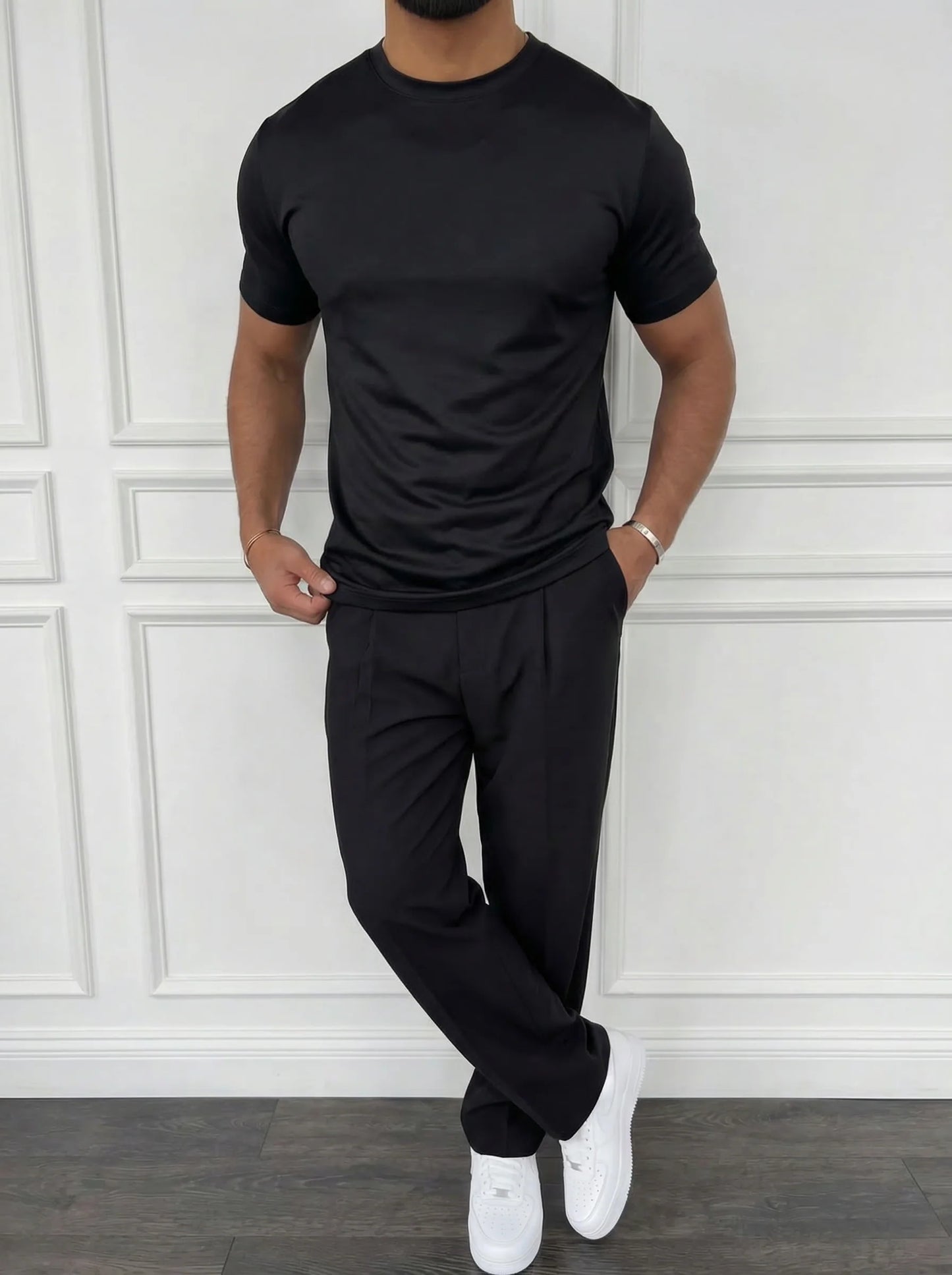 The Minimal Essential | T-shirt